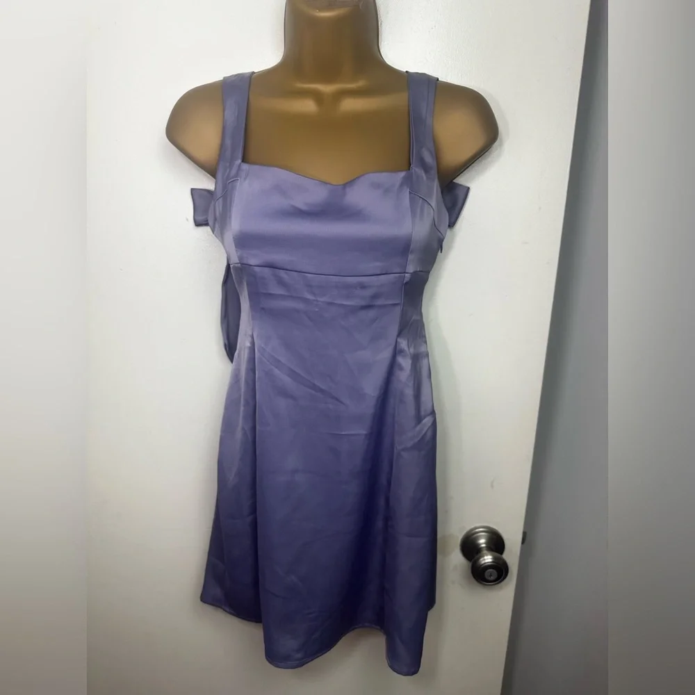 Urban Outfitters Lavender Bri Double Bow SleekSatin Square neck MiniDress NWT XS - Picture 2 of 16